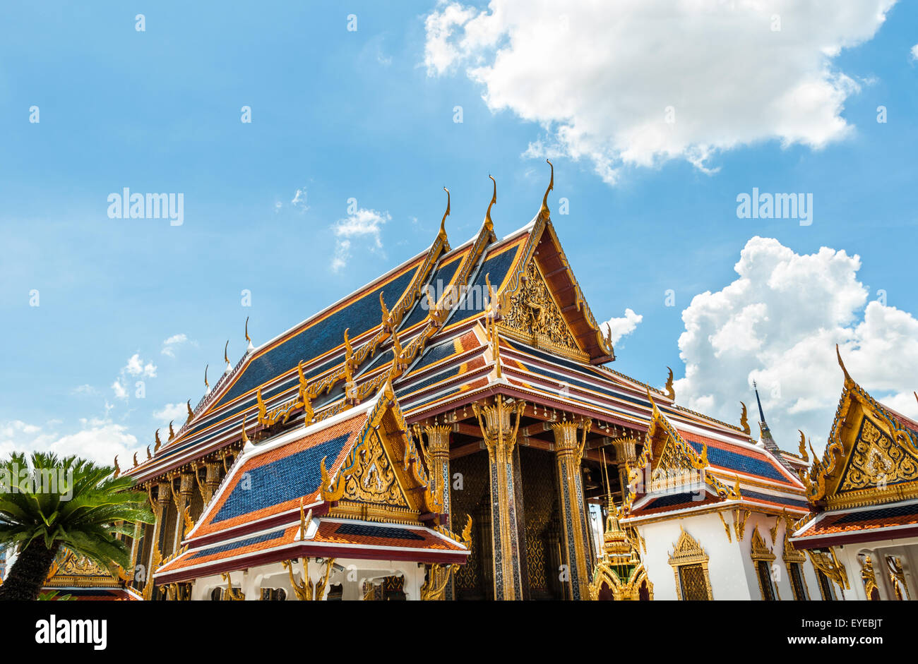 Bangkok kings palace ancient temple in thailand Stock Photo - Alamy