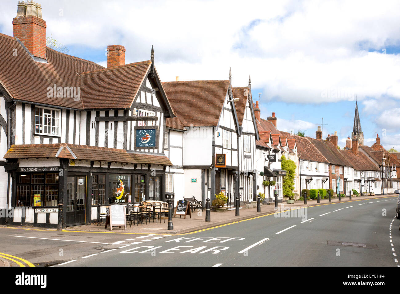 High street henley in arden hires stock photography and images Alamy
