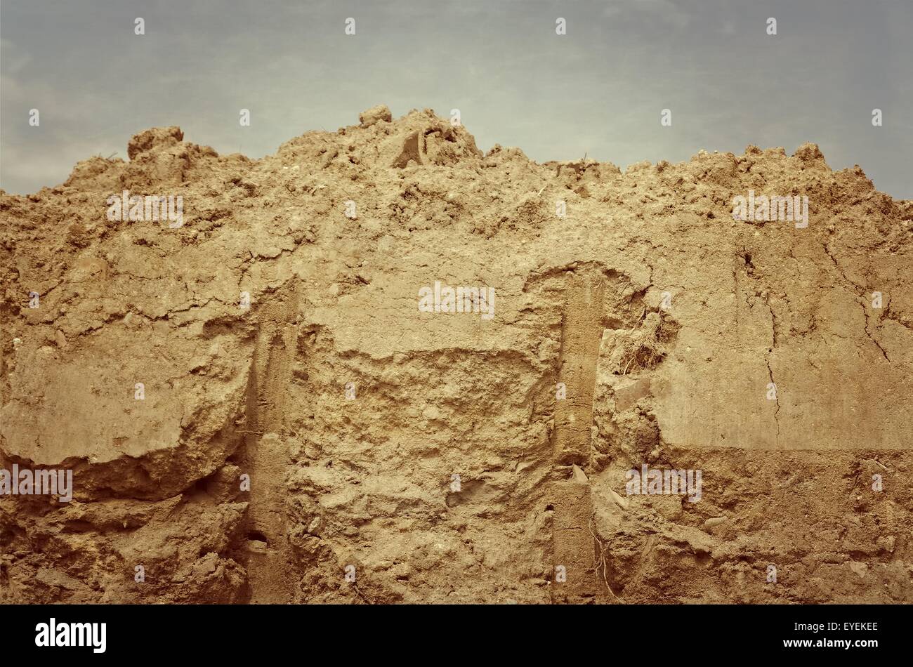 Sand stockpile hi-res stock photography and images - Alamy