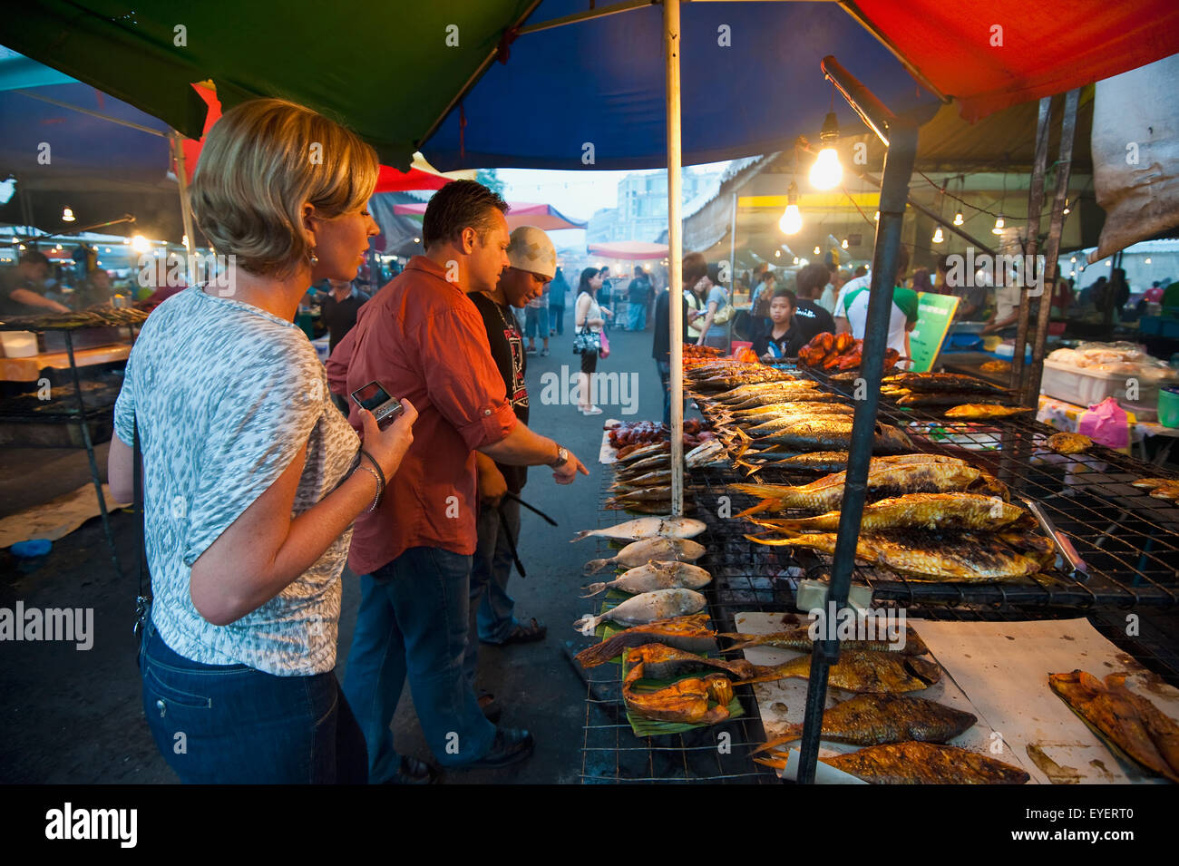 tourists-enjoying-the-night-markets-bandar-seri-begawan-brunei-stock