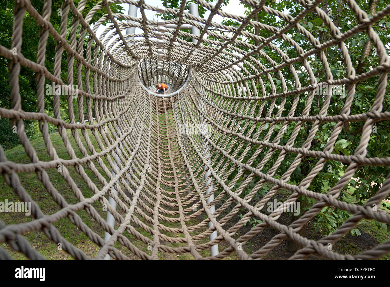 playground rope tunnel
