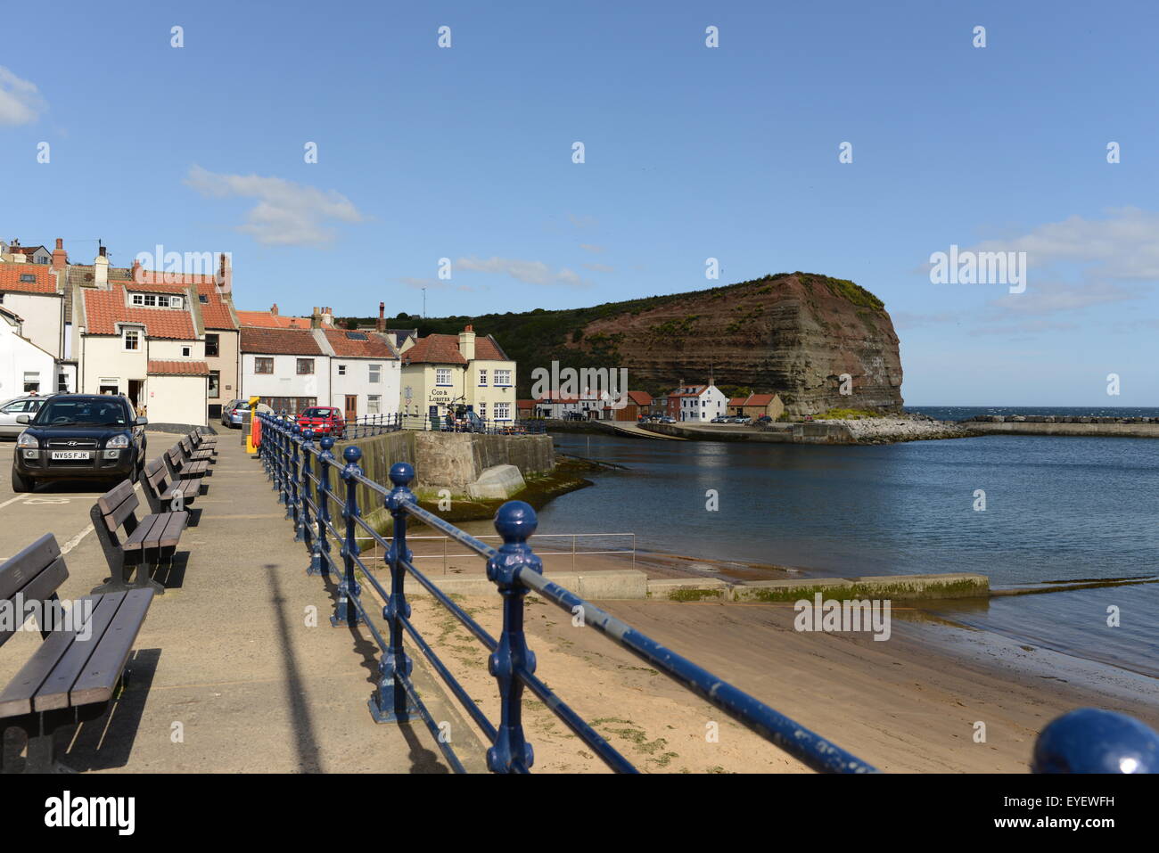 STAITHES HARBOUR, NORTH YORKSHIR Stock Photo