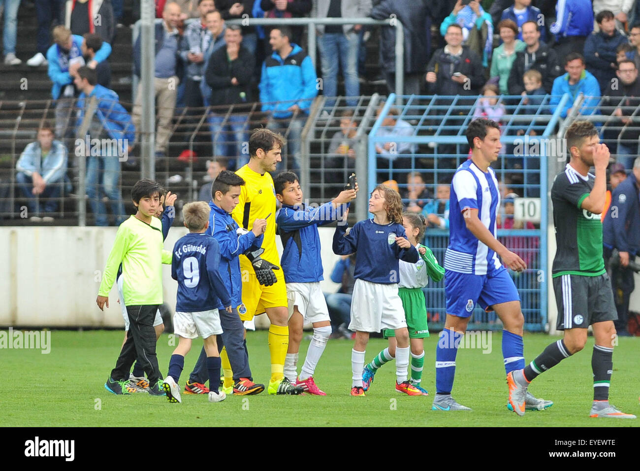 Gütersloh, Germany. 27th July, 2015. Realizou up this afternoon in Heidewaldstadium in Gutersloh a set of pre-epoch between the teams Fc Schalke 04 and Fc Porto. Casillas. Credit:  Atlantico Press/Alamy Live News Stock Photo