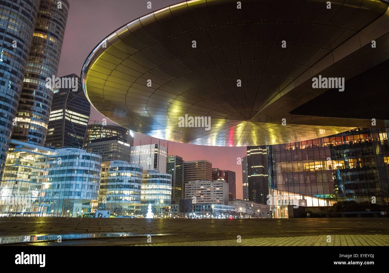 Immeuble Nuit High Resolution Stock Photography And Images Alamy Immeuble Nuit High Resolution Stock Photography And Images Alamy