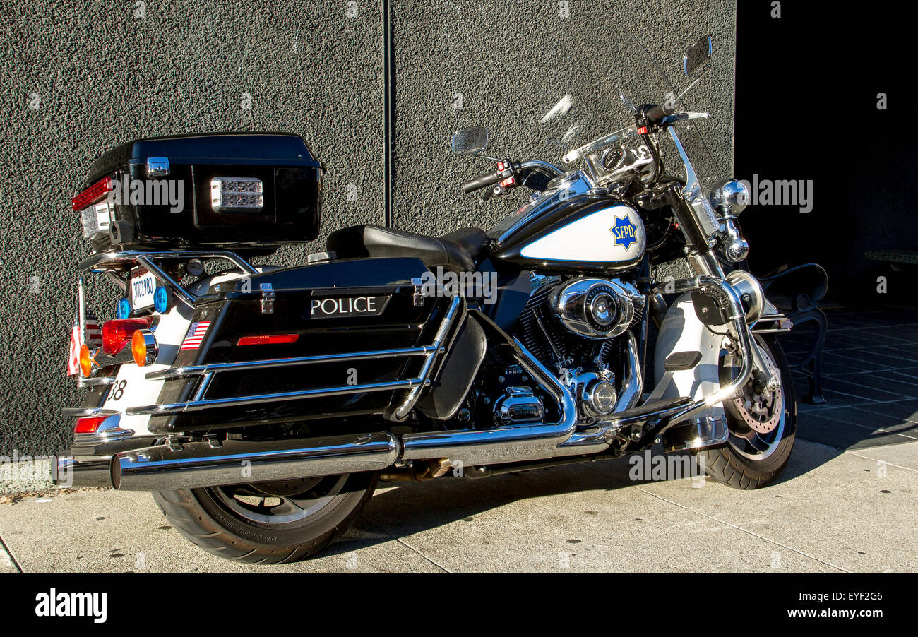Harley davidson police motorcycle hi-res stock photography and images -  Alamy