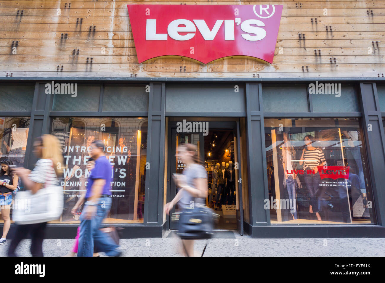 levis store oxford street