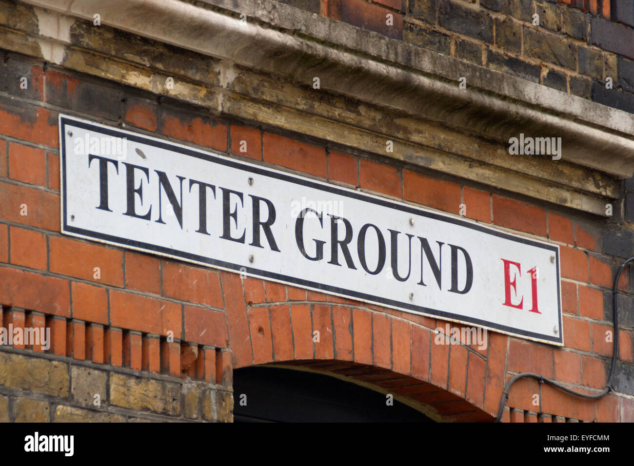 London, UK. 27th July, 2015. Tenter Ground E1. Controversy surrounds Turner Prize winning artist Tracy Emin’s plans to demolish 66-68 Bell Lane, a locally listed building in the Spitalfields Conservation Area of Tower Hamlets, and replace it with a contemporary design by architect Sir David Chipperfield. The new building to replace 66-68 Bell Lane will provide a new home and additional studio space to the artists existing adjoining studio space in Tenter Ground.  Spitalfields London Monday 27 JULY 2015. Credit:  Mark Baynes/Alamy Live News Stock Photo