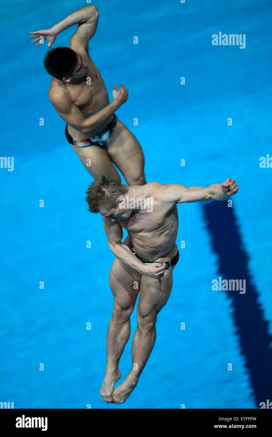 Kazan, Russia. 28th July, 2015. Chris Mears and Jack David Laugher compete in the men's 3m synchronised springboard final at the 2015 Swimming World Championships in Kazan, Russia, July 28, 2015. The British pair took the bronze medal of the event with a score of 445.20 points. Credit:  Jia Yuchen/Xinhua/Alamy Live News Stock Photo