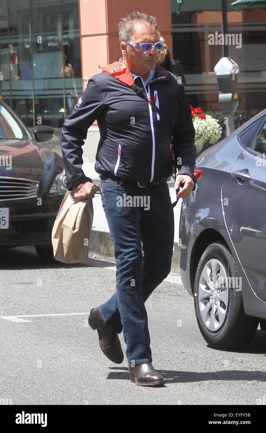 Armand Assante shopping in Beverly Hills  Featuring: Armand Assante Where: Los Angeles, California, United States When: 27 May 2015 C Stock Photo