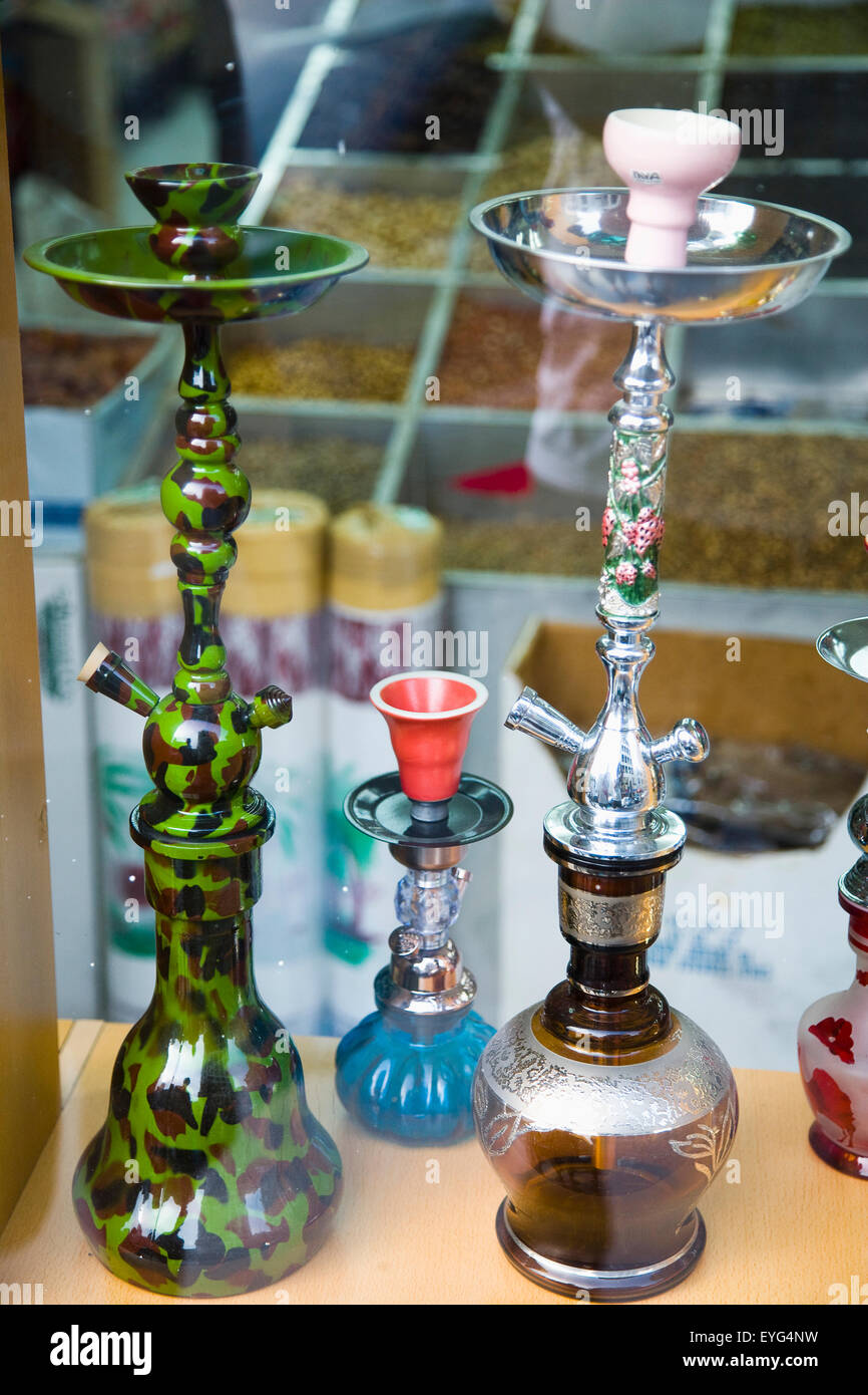 Hookah dubai hires stock photography and images Alamy