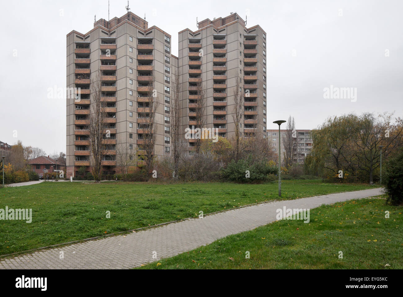 Ernst thälmann park hires stock photography and images Alamy