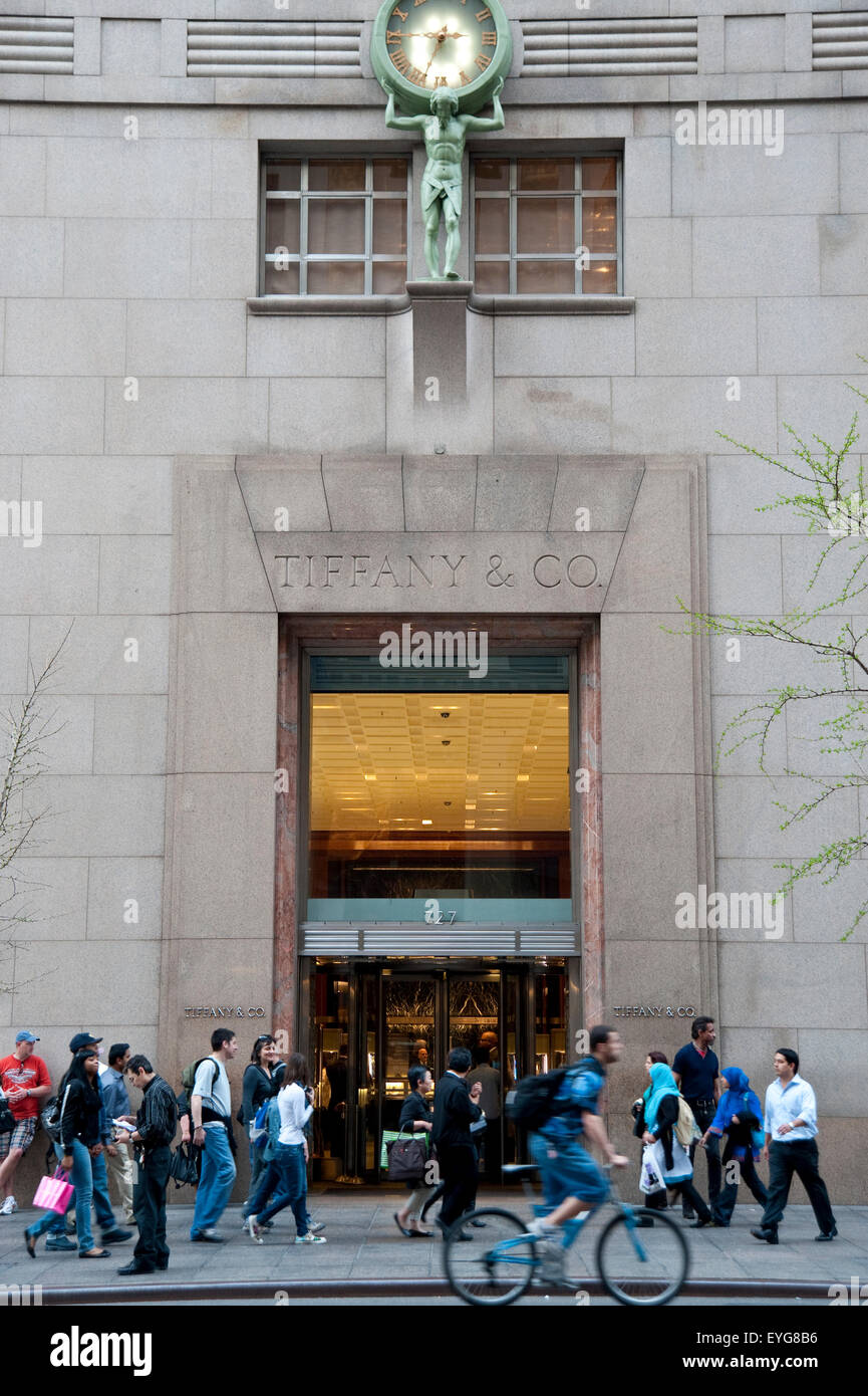 Famous Tiffany & Co In 5Th Avenue, Midtown Manhattan, New York, Usa Stock Photo
