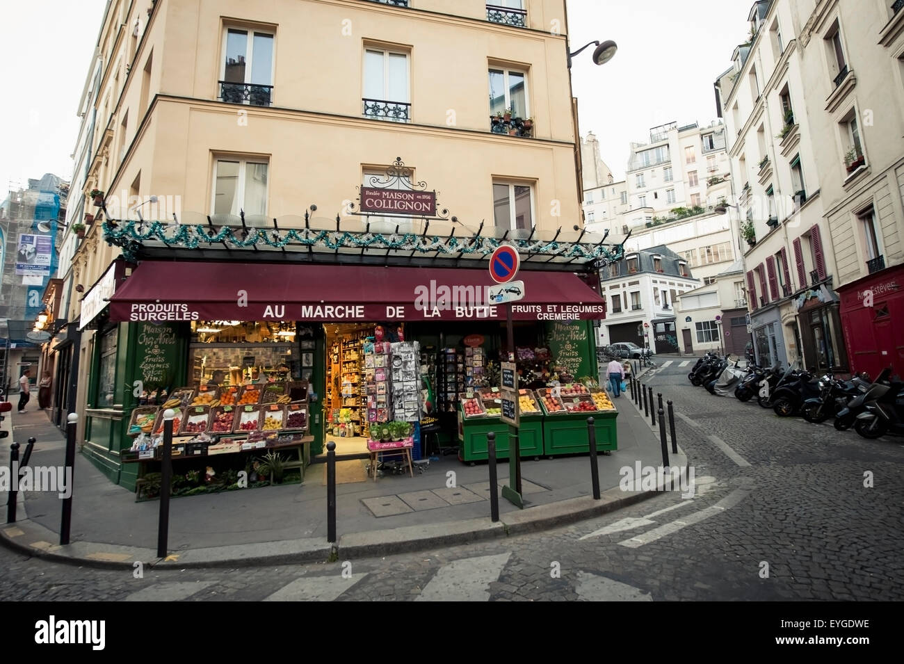 France, Montmartre; Paris, Au Marche De La Butte grocery shop Stock Photo