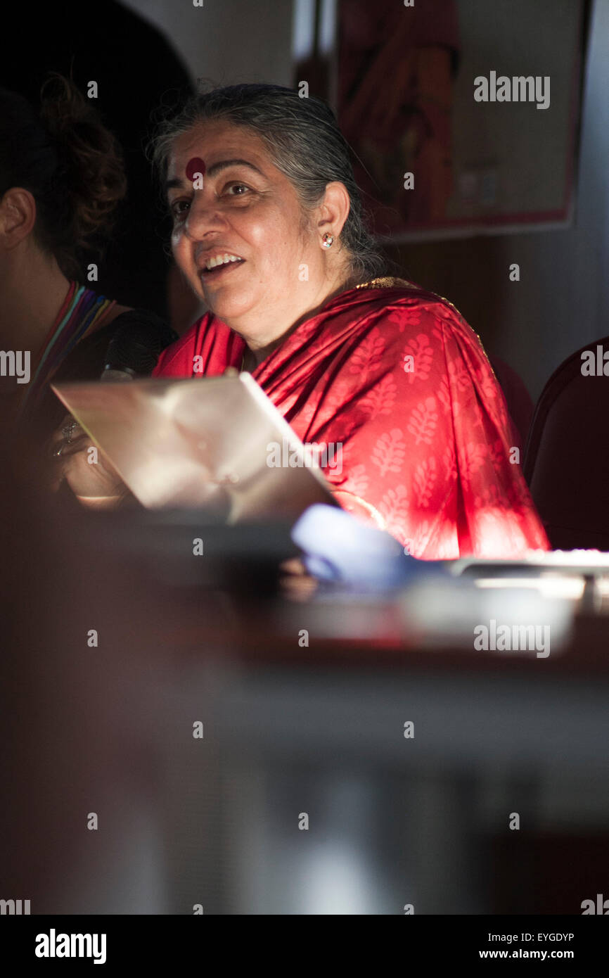 Sardinia, Italy. 28th July, 2015. Indian activist Vandana Shiva during a public speech organized by ISDE (Doctors for the Environment Association)  about food sovereignty and Earth sustainability at the Nuraghe Losa Cultural Centre, in the Italian island of Sardinia, on Tuesday July 28, 2015. Credit:  Paola Lai/Alamy Live News Stock Photo