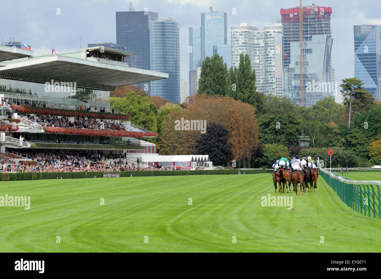 Longchamp racecourse hires stock photography and images Alamy