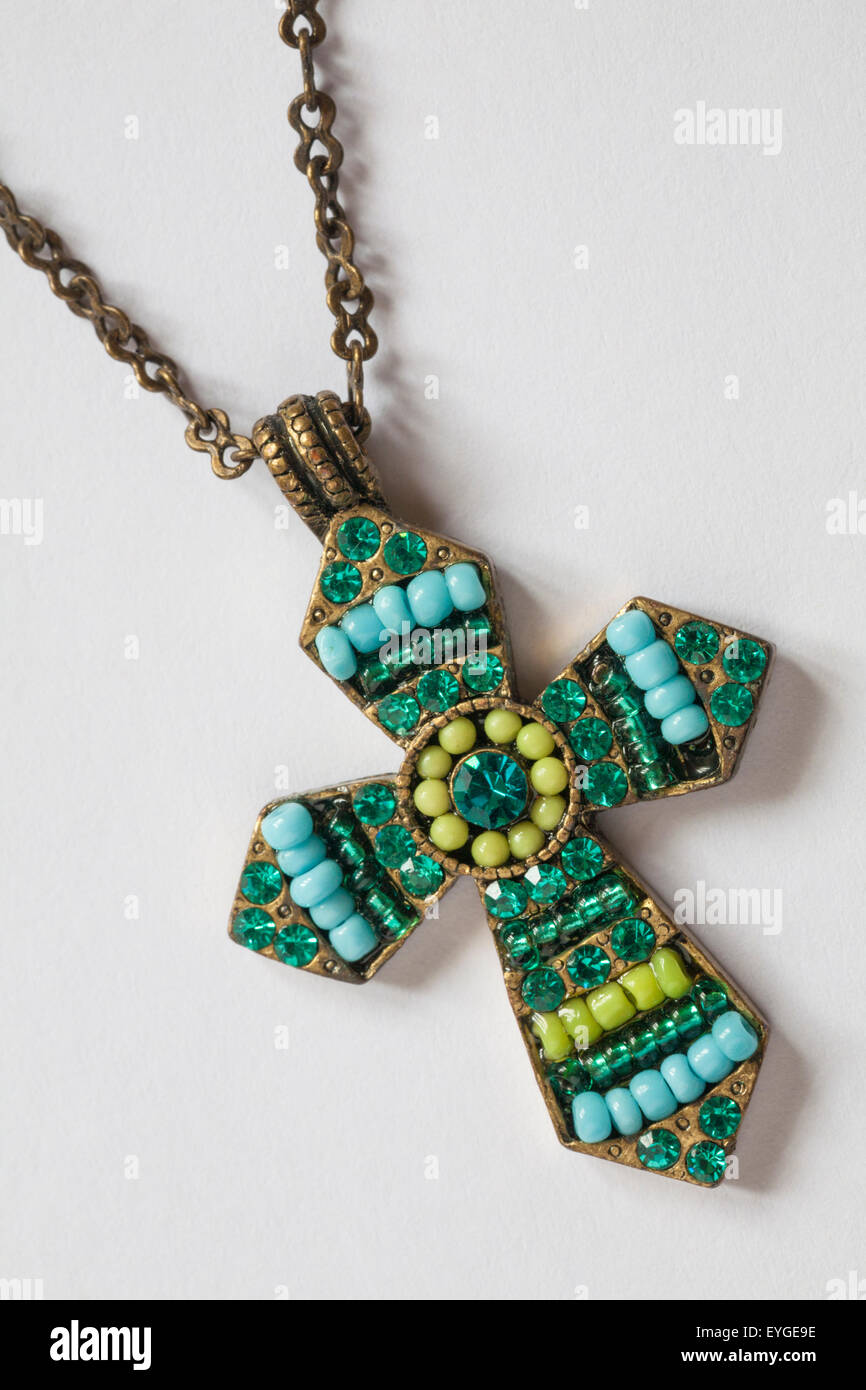 Cross necklace hires stock photography and images Alamy