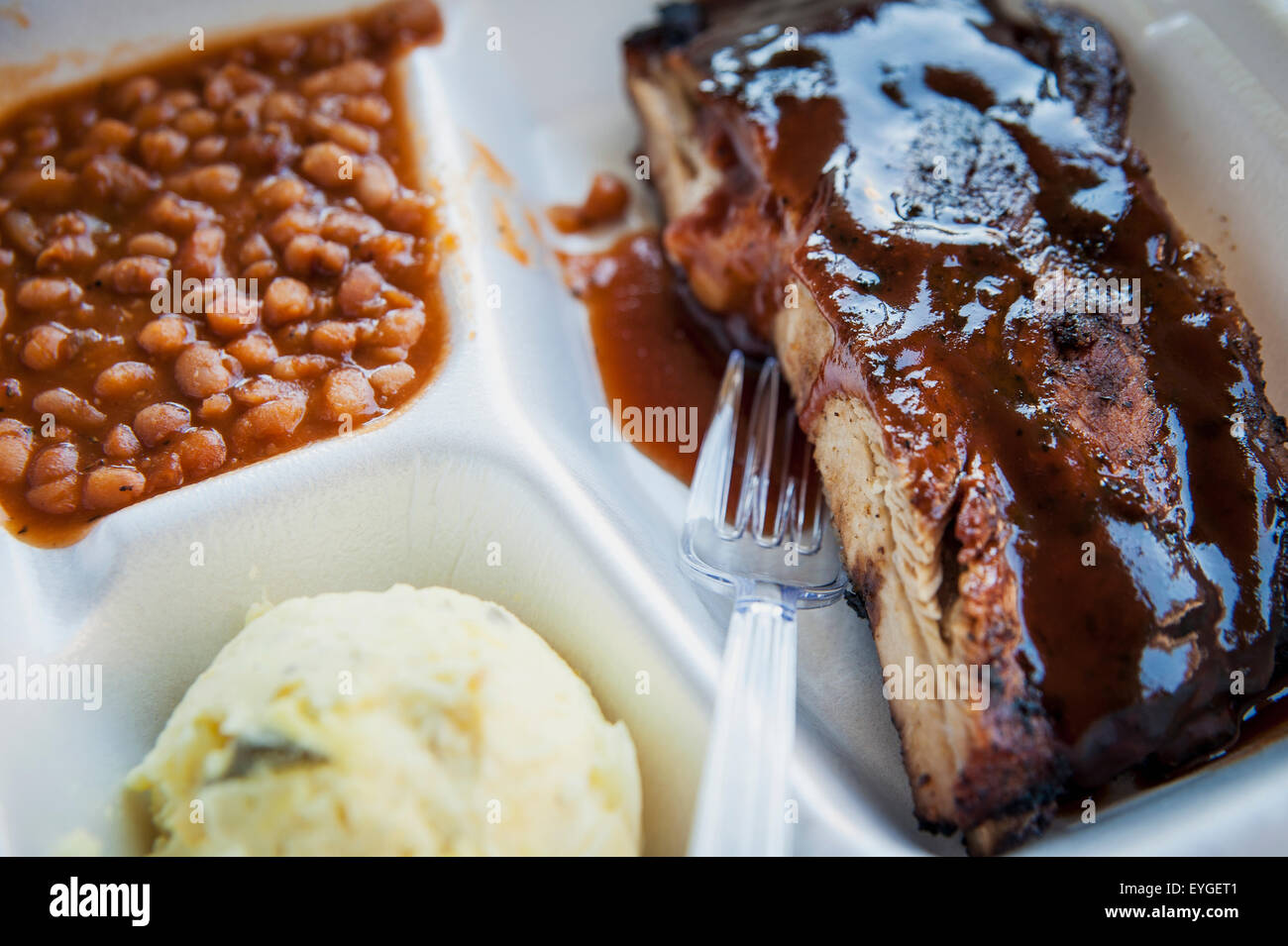 USA, Mississippi, Traditional barbeque meal; Indianola Stock Photo