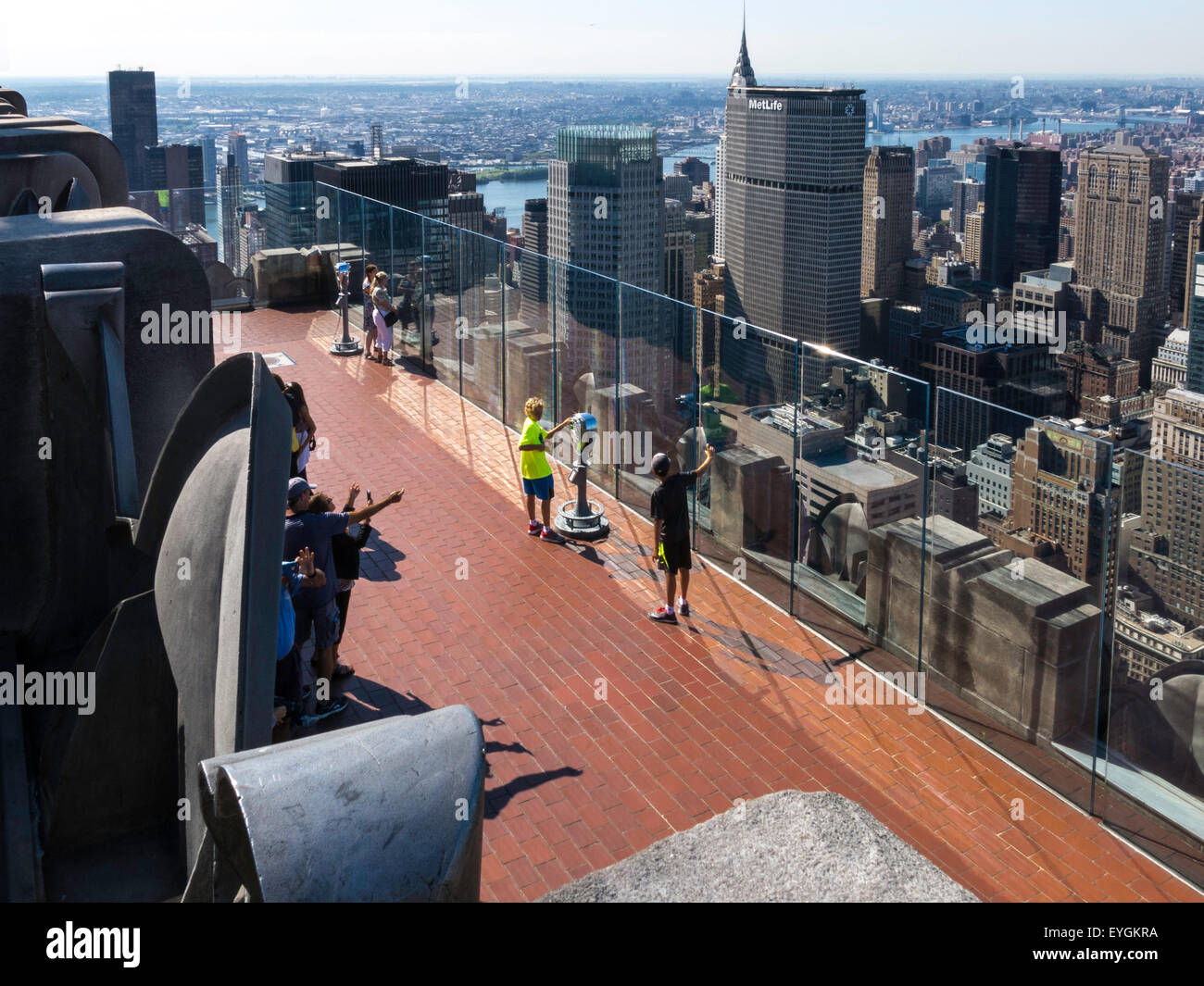 Tourists at Top of the Rock Observation Deck, Rockefeller Center, NYC, USA  Stock Photo - Alamy