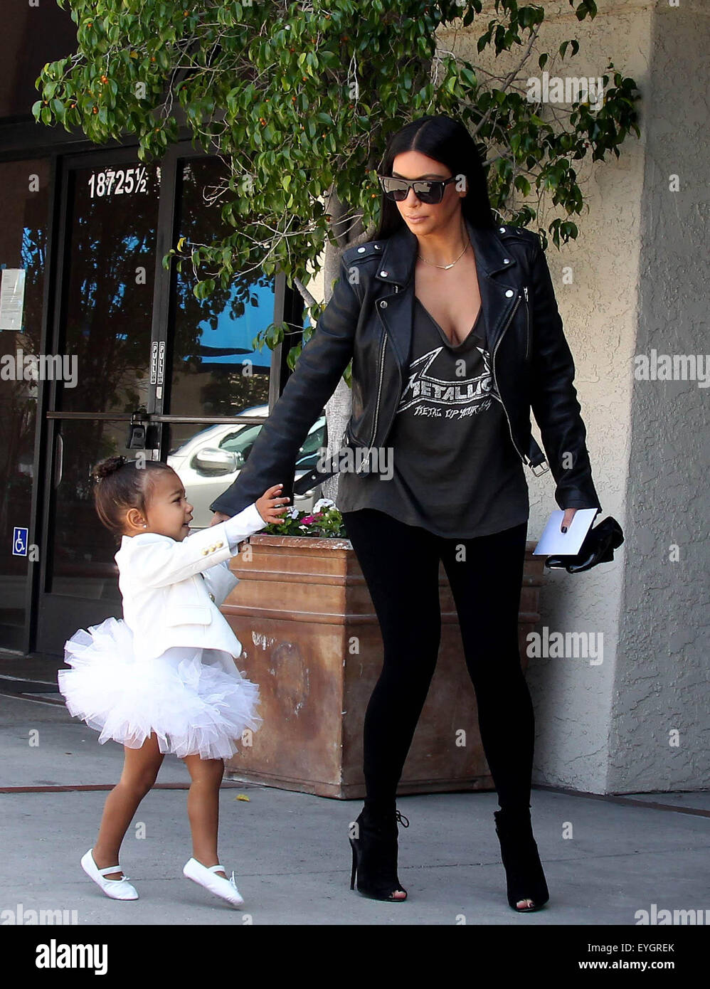 Kim Kardashian takes Nori and Penelope to a ballet class  Featuring: Kim Kardashian, Nori West Where: Tarzana, California,, United States When: 28 May 2015 C Stock Photo