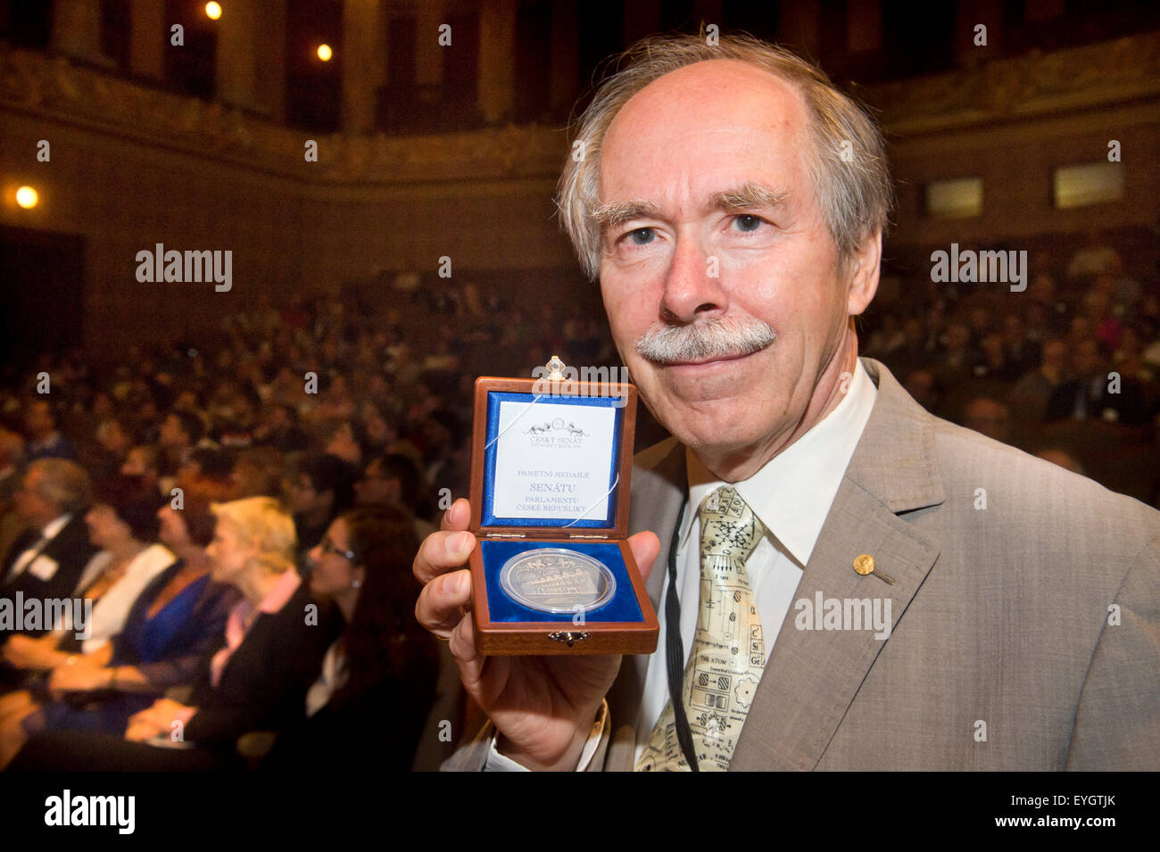 Prague, Czech Republic. 29th July, 2015. Nobel Price for Physics winner, Dutch Gerard't Hooft poses for photo with his Senate commemorative medal during the international conference Frontiers of Quantum and Mesoscopic Thermodynamics in Prague, Czech Republic, July 29, 2015. © Vit Simanek/CTK Photo/Alamy Live News Stock Photo