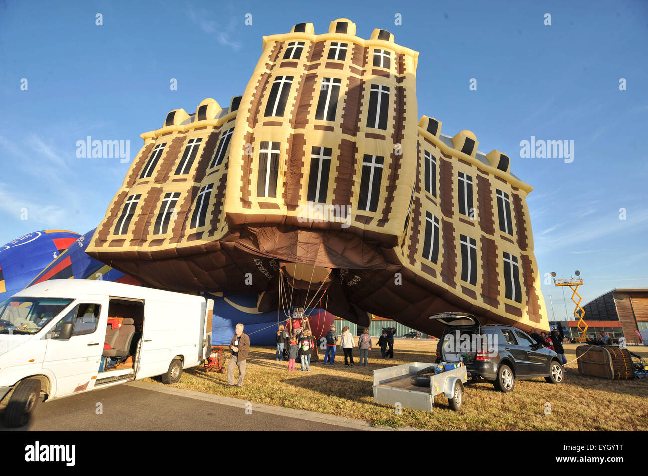 Chambley Bussieres, France. 26th July, 2015. Hot Air balloon presentation. A Balloon made to reflect a building leaves the ground © Action Plus Sports/Alamy Live News Stock Photo