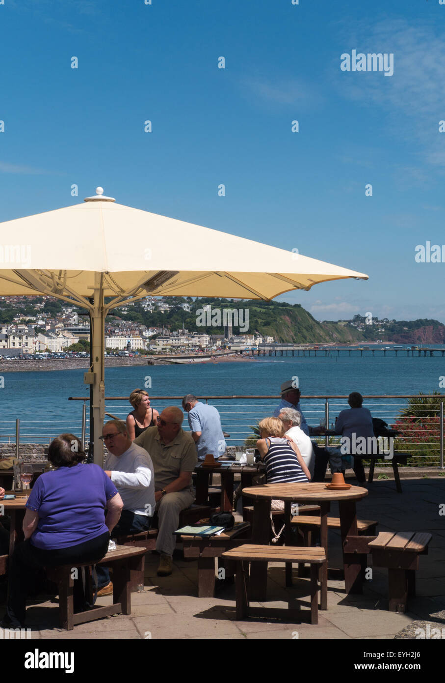 Alfresco Dinning overlooking The Teign Estuary and Teignmouth in Devon, England Stock Photo