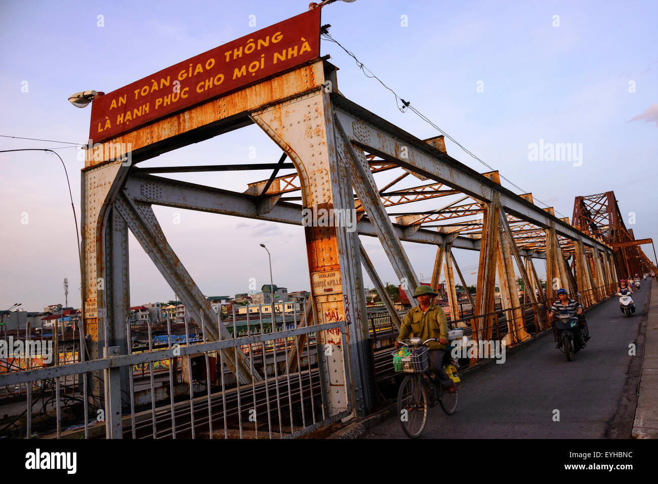 Long Biên Bridge, Hanoi, Vietnam. Stock Photo