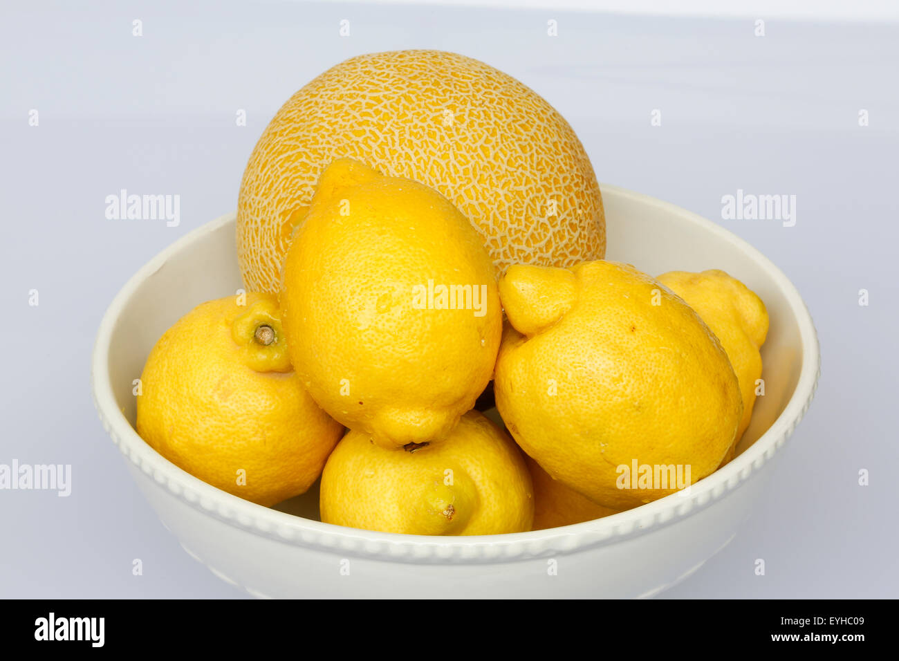 Lemons in white bowl hires stock photography and images Alamy