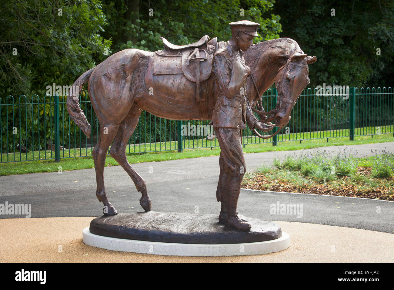 The New Warhorse sculpture in Romsey Memorial Park by artist Amy Goodman Stock Photo