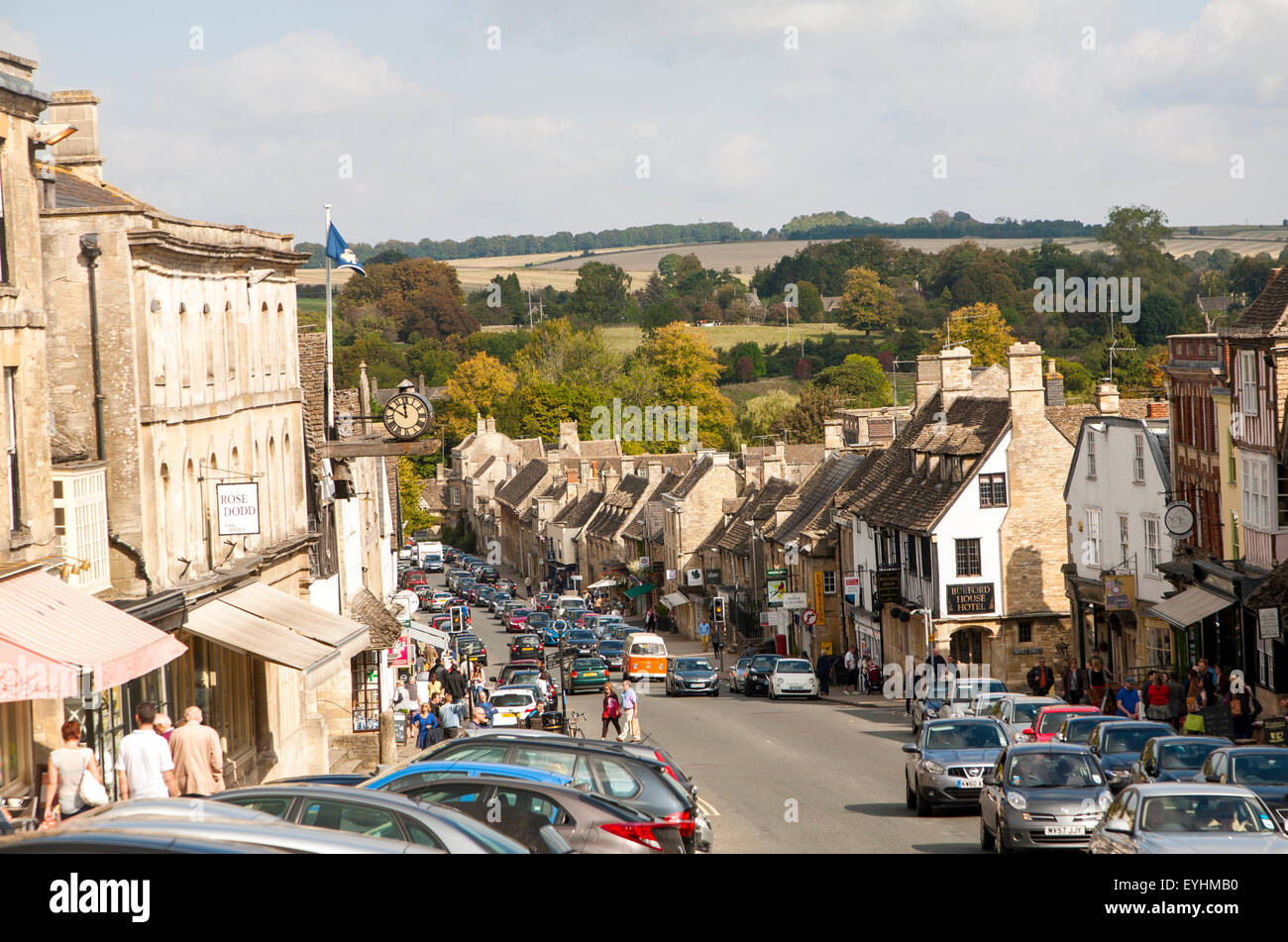 Tourist honeypot village street crowded with traffic in Burford, Oxfordshire, England, UK Stock Photo