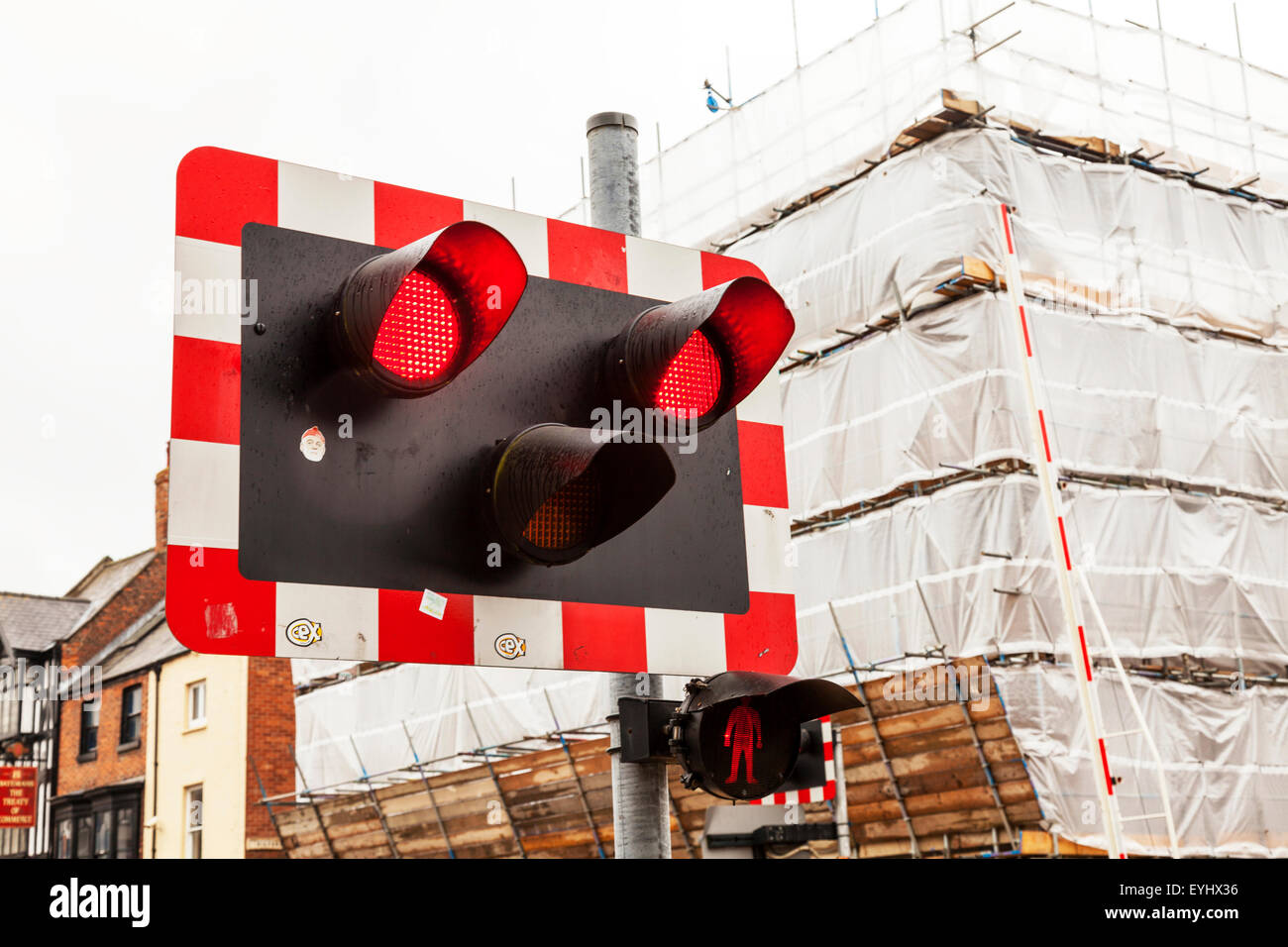 Level Crossing Flashing Red Lights Stop Danger Do Not Cross Train Coming Lincoln City Lincolnshire Uk England Stock Photo Alamy Level Crossing Flashing Red Lights Stop Danger Do Not Cross Train Coming Lincoln City Lincolnshire Uk England Stock Photo Alamy