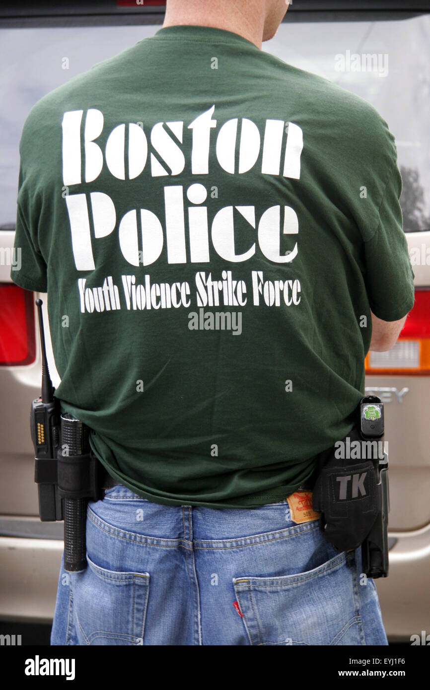 Plain clothed police officer from Boston Police Department Youth Violence Strike Force, Boston, Massachusetts, USA Stock Photo