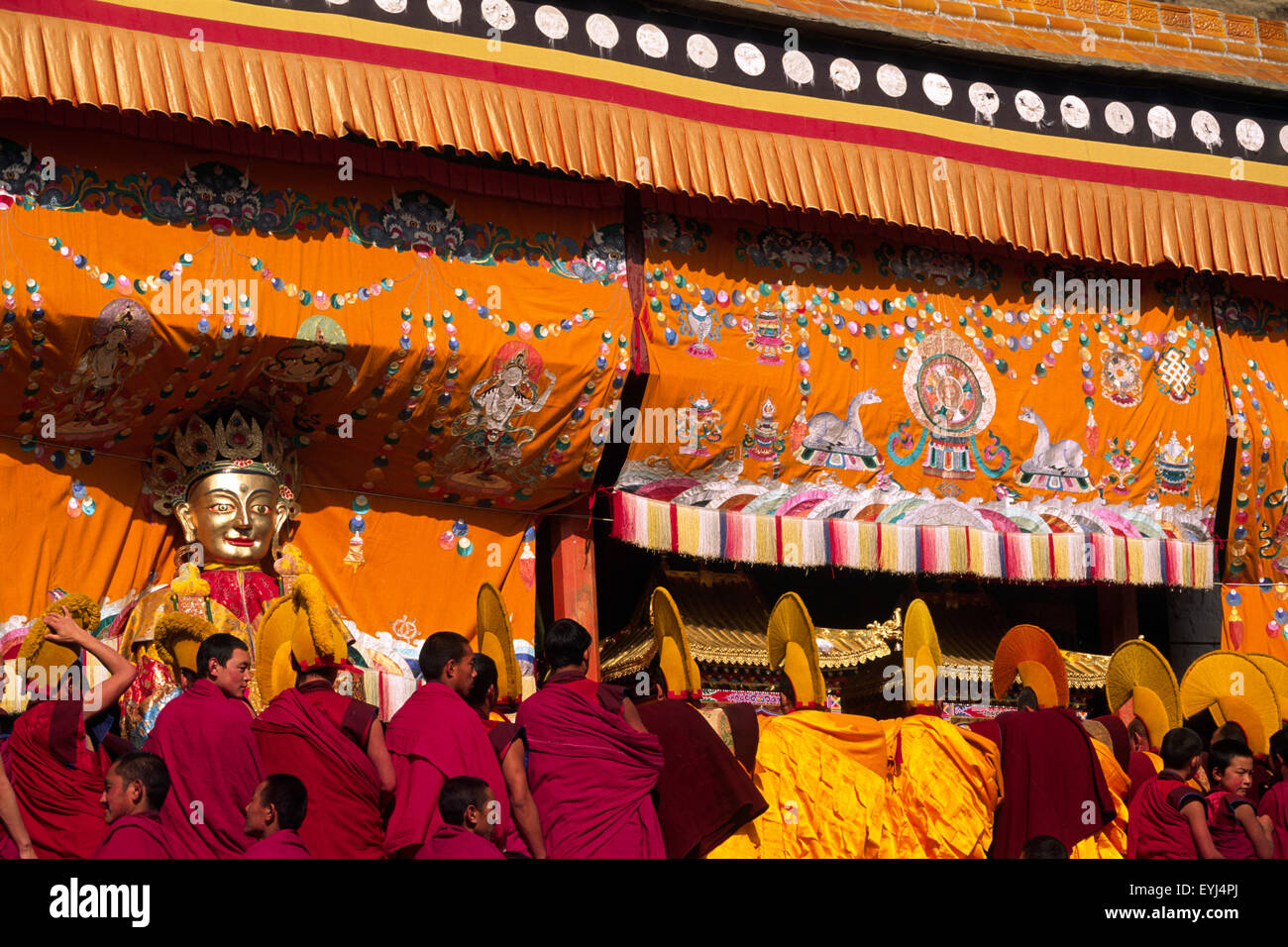 China, Tibet, Gansu province, Xiahé, Labrang monastery, Tibetan New