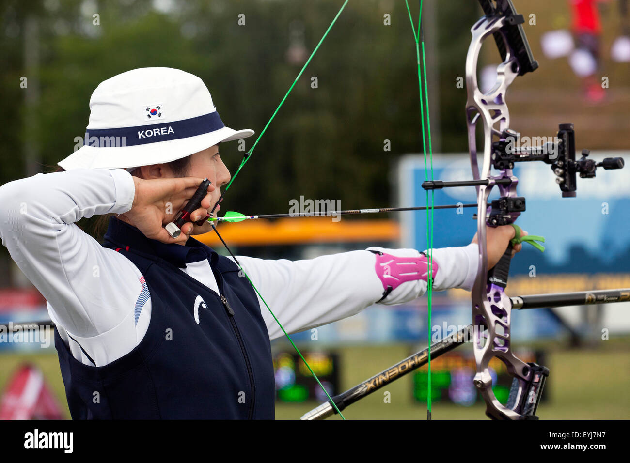 Copenhagen, Denmark, July 30th, 2015: Korean archer Yong Hee Choi competes in the World Archery Championships in Copenhagen during Thursday's individual matches  in compound bow. Credit:  OJPHOTOS/Alamy Live News Stock Photo