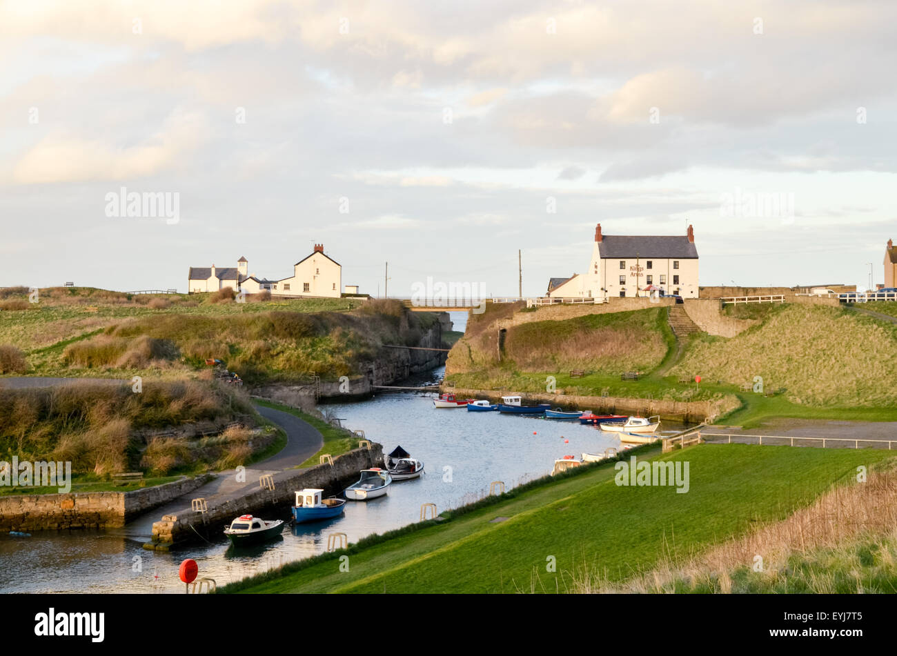 boats-at-seaton-sluice-harbour-seaton-sluice-northumberland-stock