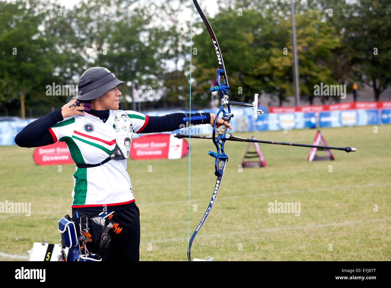 Copenhagen, Denmark, July 30th, 2015: Mexican archer Alecandra Valencia competes in the World Archery Championships in Copenhagen during Thursday's individual matches  in recurve bow. Credit:  OJPHOTOS/Alamy Live News Stock Photo