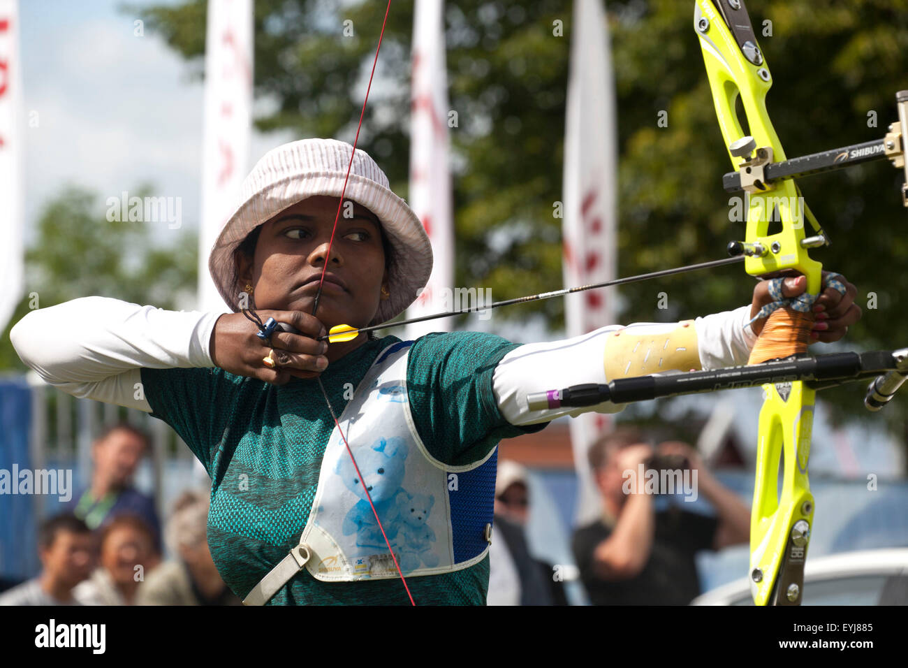 Copenhagen, Denmark, July 30th, 2015: Indian archer Laxmirani  Mahji competes in the World Archery Championships in Copenhagen during Thursday's individual matches  in recurve bow. Credit:  OJPHOTOS/Alamy Live News Stock Photo