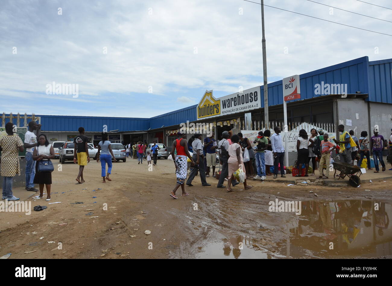 Roadside scenes of life from Inhambane to Maputo, Mozabique, Dec 2015 Stock Photo