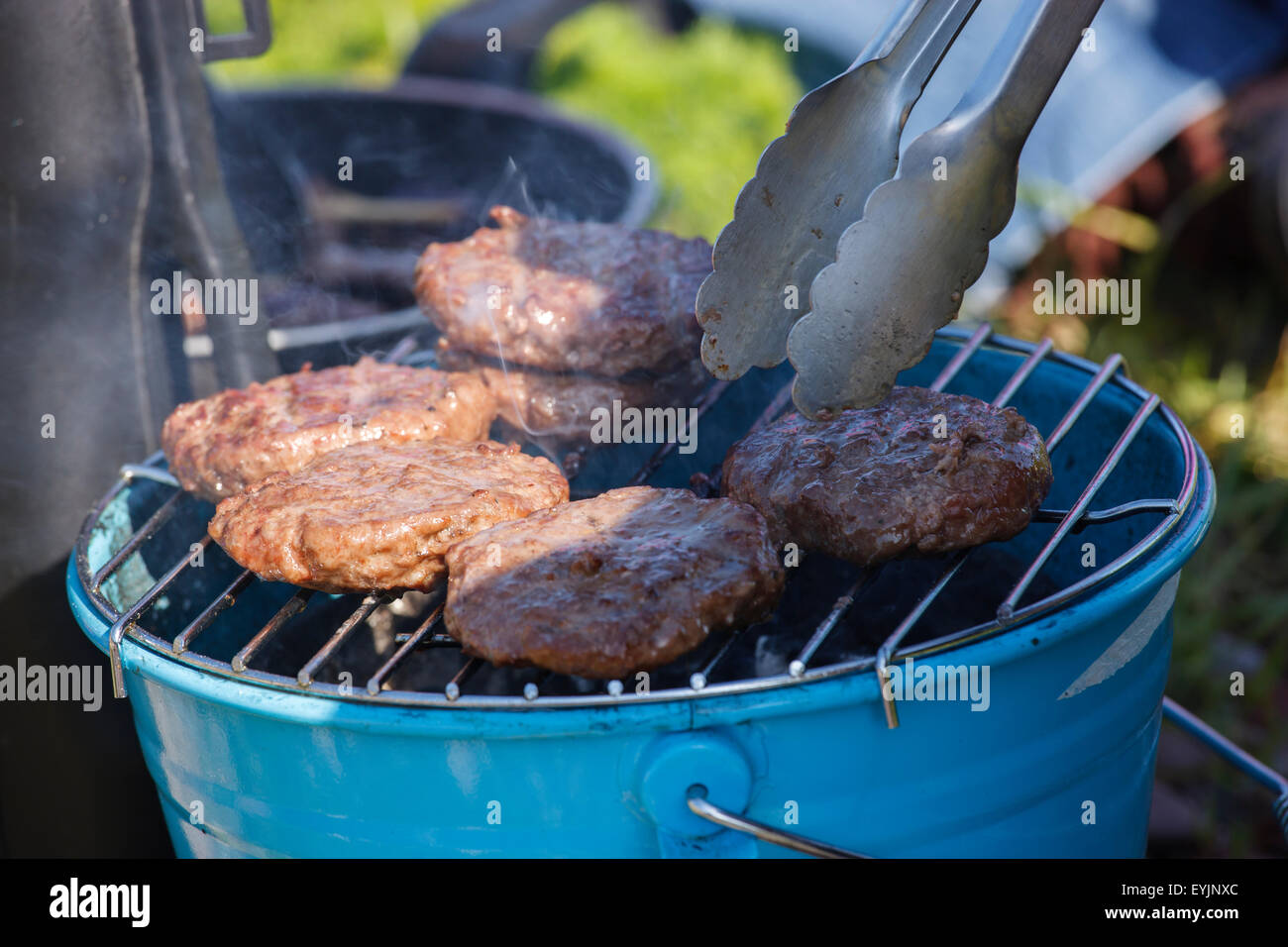 Undercooked beef burgers hires stock photography and images Alamy