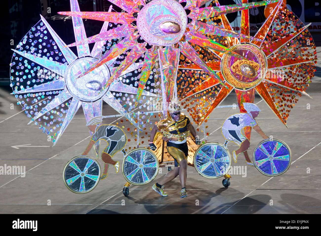 Carnival king queen competition hi-res stock photography and images - Alamy