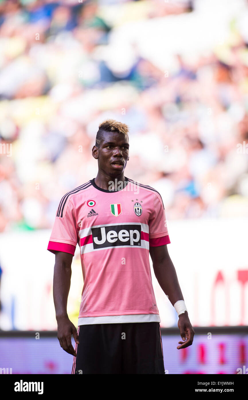 pogba pink juventus