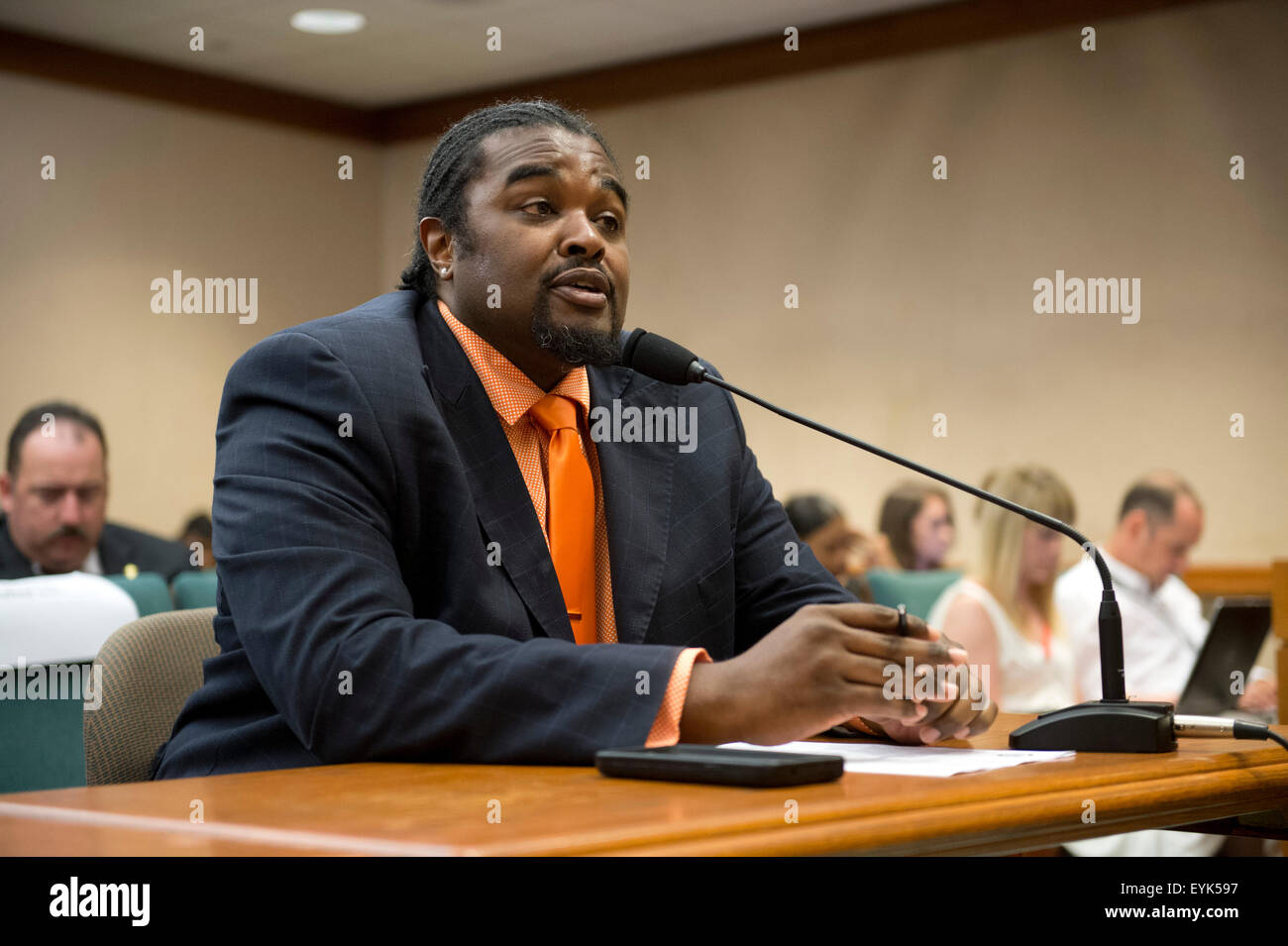 Austin, Texas USA July 30, 2015: Yannis Banks of the National Association for the Advancement of Colored People (NAACP) speaks as Texas officials continue to investigate the death of Sandra Bland, who died July 13th in the Waller County jail after a traffic stop near Houston. The hearing at the Texas Capitol drew dozens of legislators and activists wanting answers after Bland's apparent jail suicide. Credit:  Bob Daemmrich/Alamy Live News Stock Photo