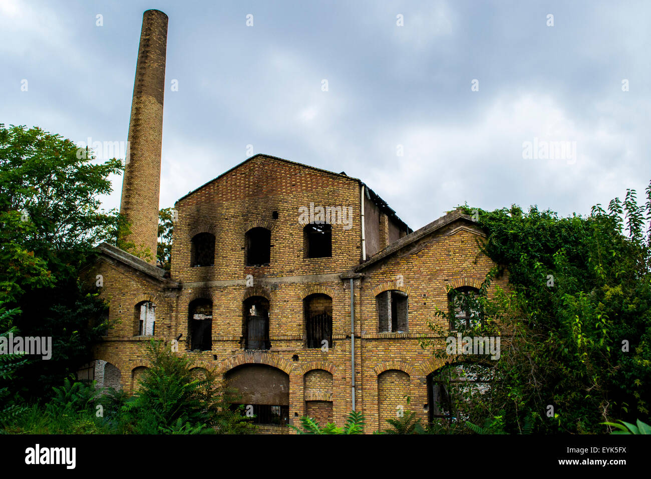 Old brick factory hi-res stock photography and images - Alamy