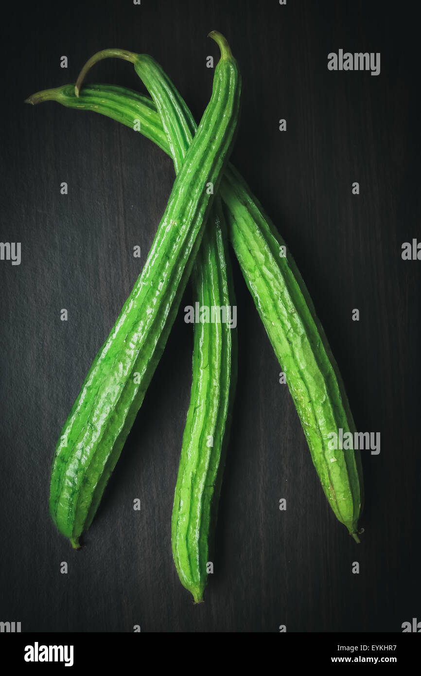 Sponge gourd fresh hires stock photography and images Alamy