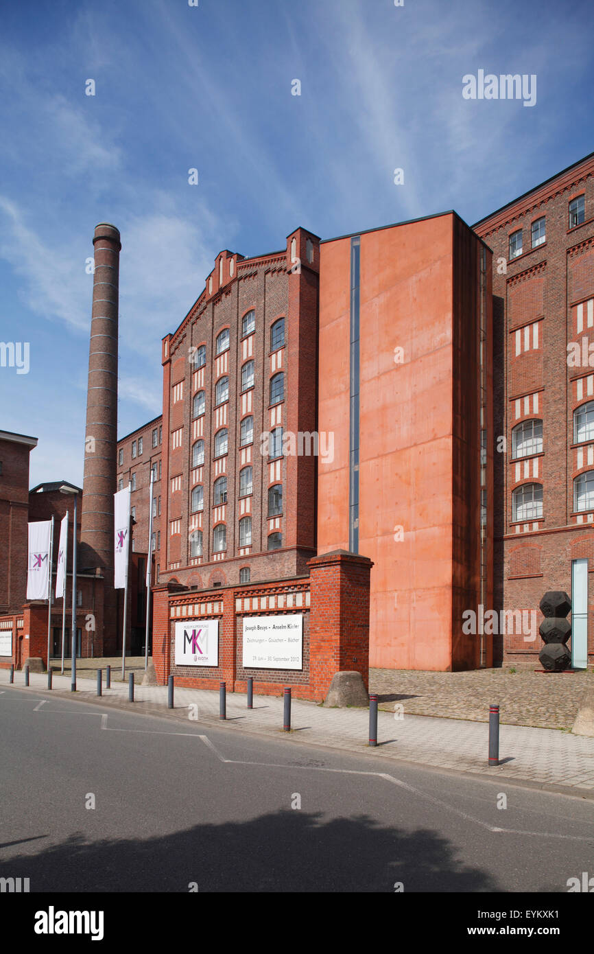 Germany North Rhine Westphalia Duisburg Museum Kuppersmuhle At Stock Photo Alamy