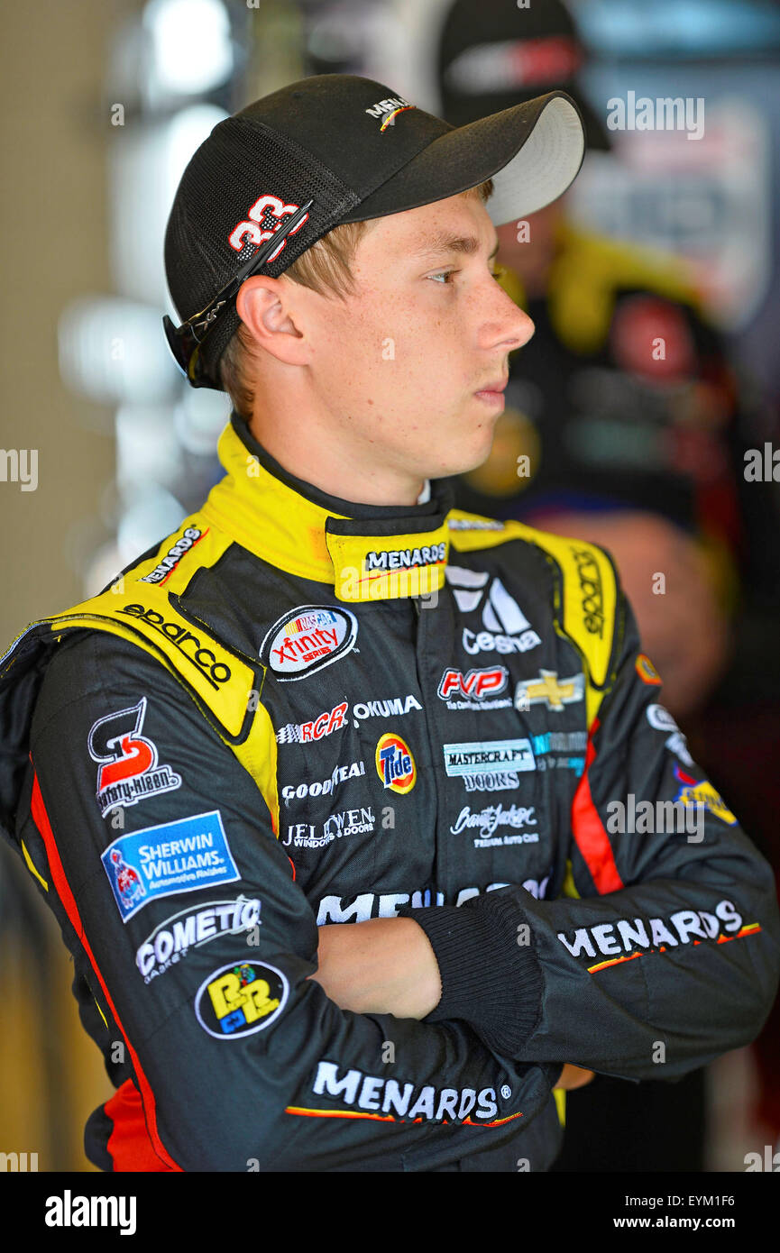 Newton, IA, USA. 31st July, 2015. Newton, IA - Jul 31, 2015: Brandon Jones (33) takes to the track in the FVP/Menards Chevy for the US Cellular 250 Presented by New Holland at Iowa Speedway in Newton, IA. © csm/Alamy Live News Stock Photo