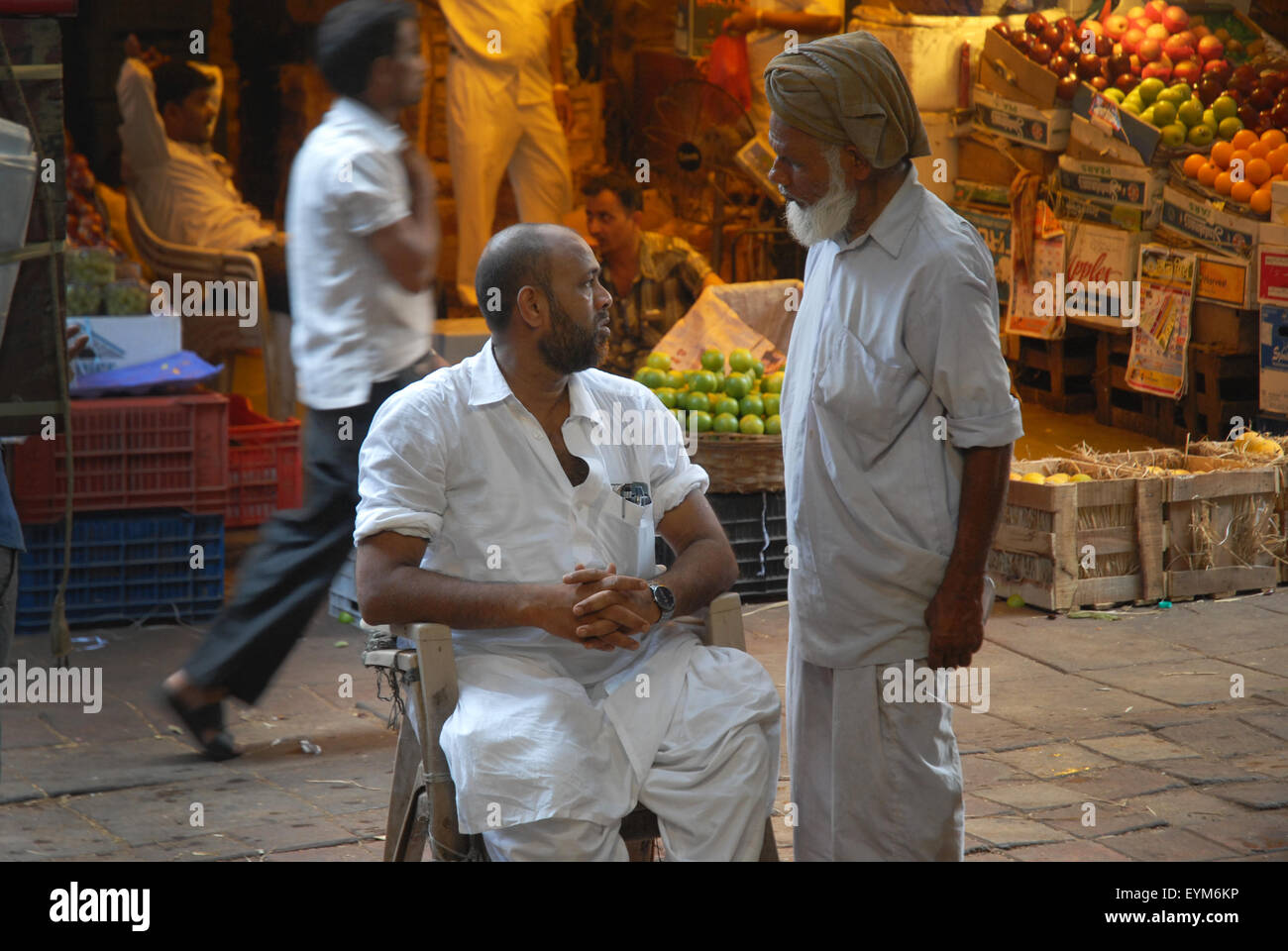 Indian woman talking customers in hi-res stock photography and images ...