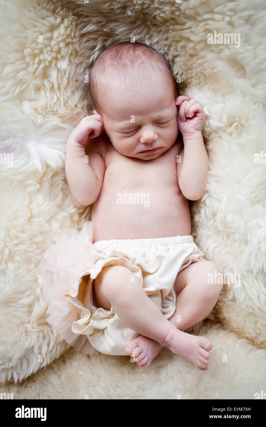 Newborn baby sleeping hi-res stock photography and images - Alamy