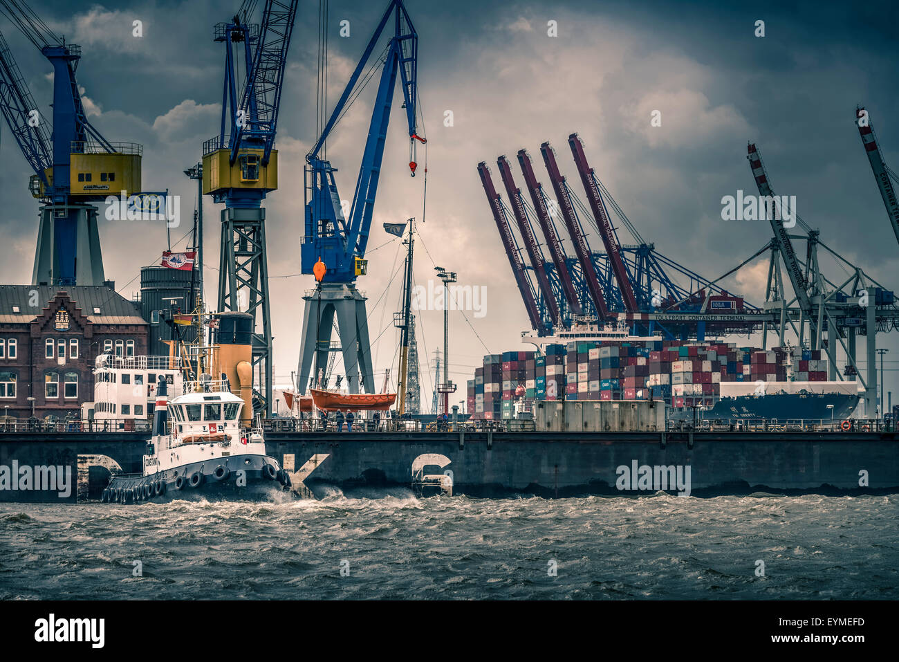 Germany, Hamburg, Elbe River, fish market, Saint Pauli, harbour, docks, Blohm and Voss Stock Photo