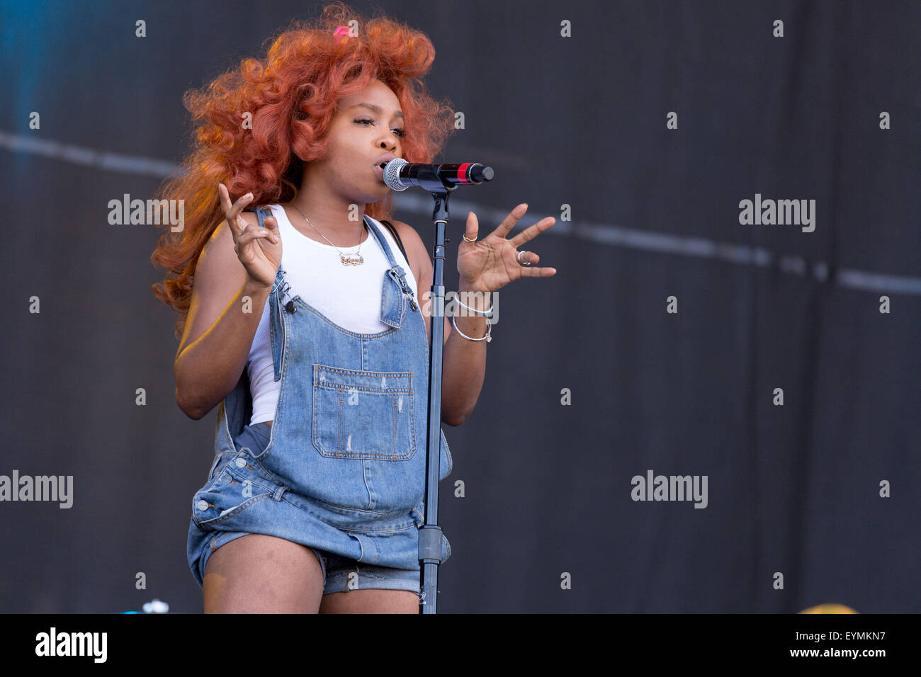 Solana rowe aka sza performs hi res stock photography and images Alamy